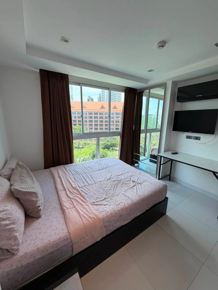 For rent: Serenity Wongamat, 7th floor, fully furnished. Book now!
