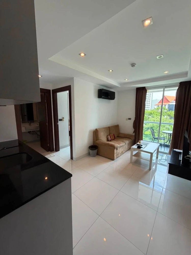 For rent: Serenity Wongamat, 7th floor, fully furnished. Book now!