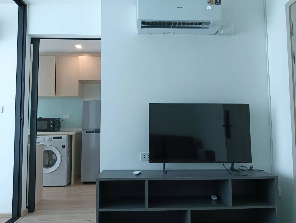 For rent: Serio Sukhumvit 50, 8th floor, partitioned unit, fully furnished. Book now, don't wait!