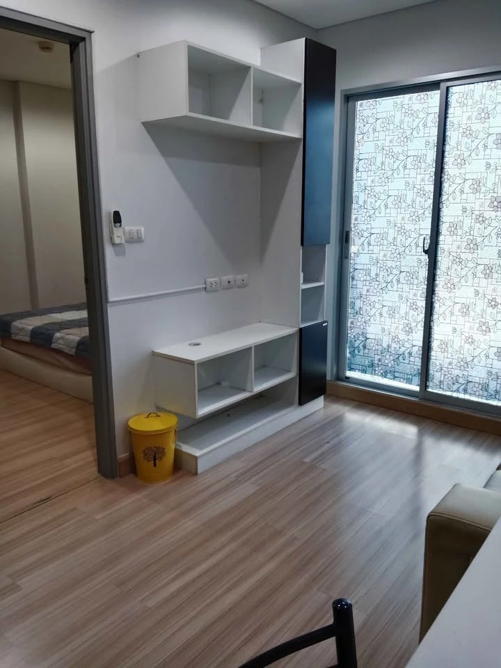 Serrano Condominium for rent. Ready to move in, fully furnished, spacious and comfortable. Book now!