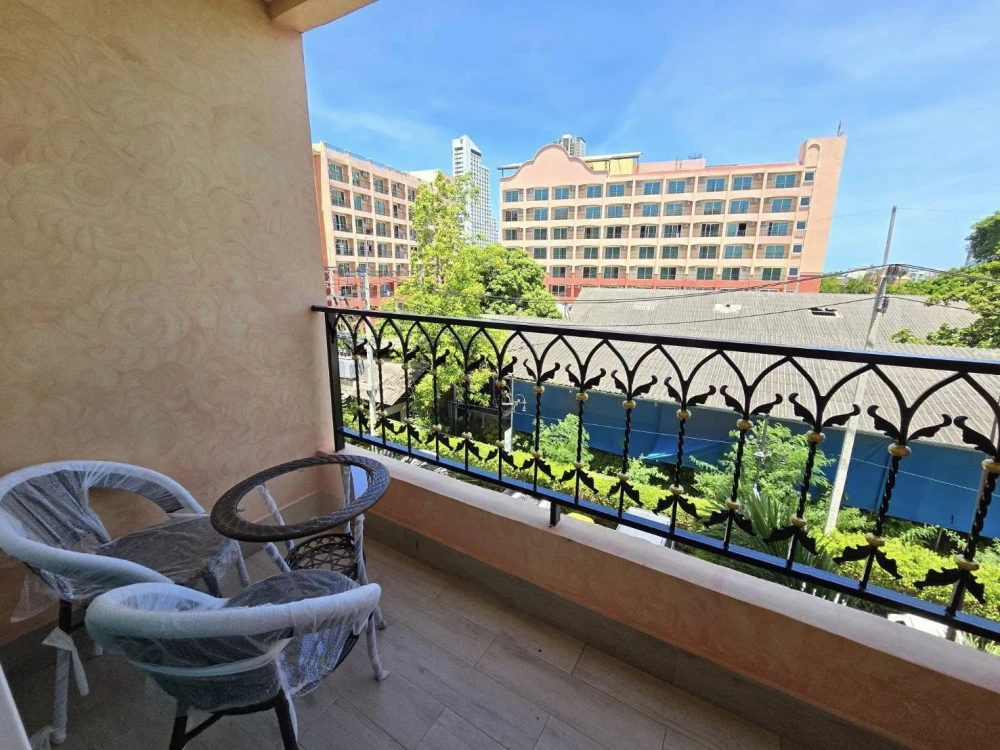 For rent: Seven Seas Condo Resort Jomtien. Ready to move in, high floor, fully furnished. Book now!