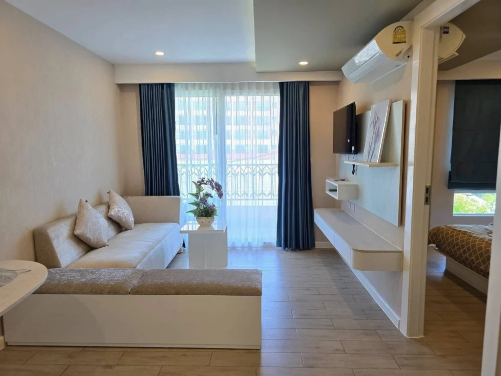 For rent: Seven Seas Condo Resort Jomtien. Ready to move in, high floor, fully furnished. Book now!