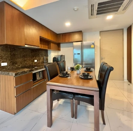 For rent: Siamese 39, 2nd floor, pool view. Beautifully furnished and fully equipped. Book now, don't wait!