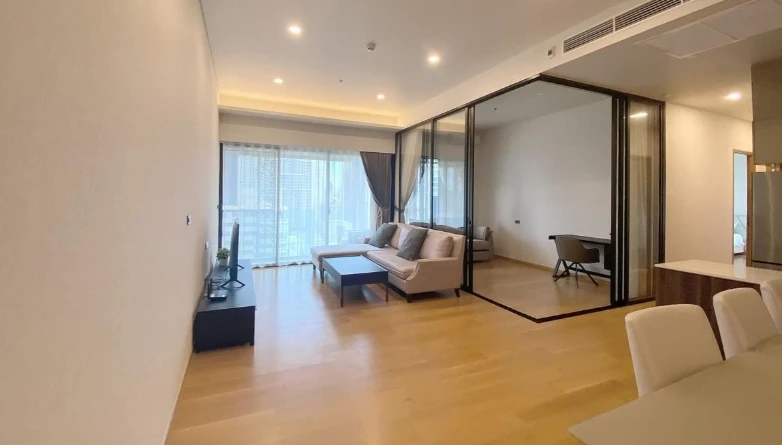 For rent: Siamese Exclusive Sukhumvit 31. Nice, fully furnished unit. Book now! Limited time offer!