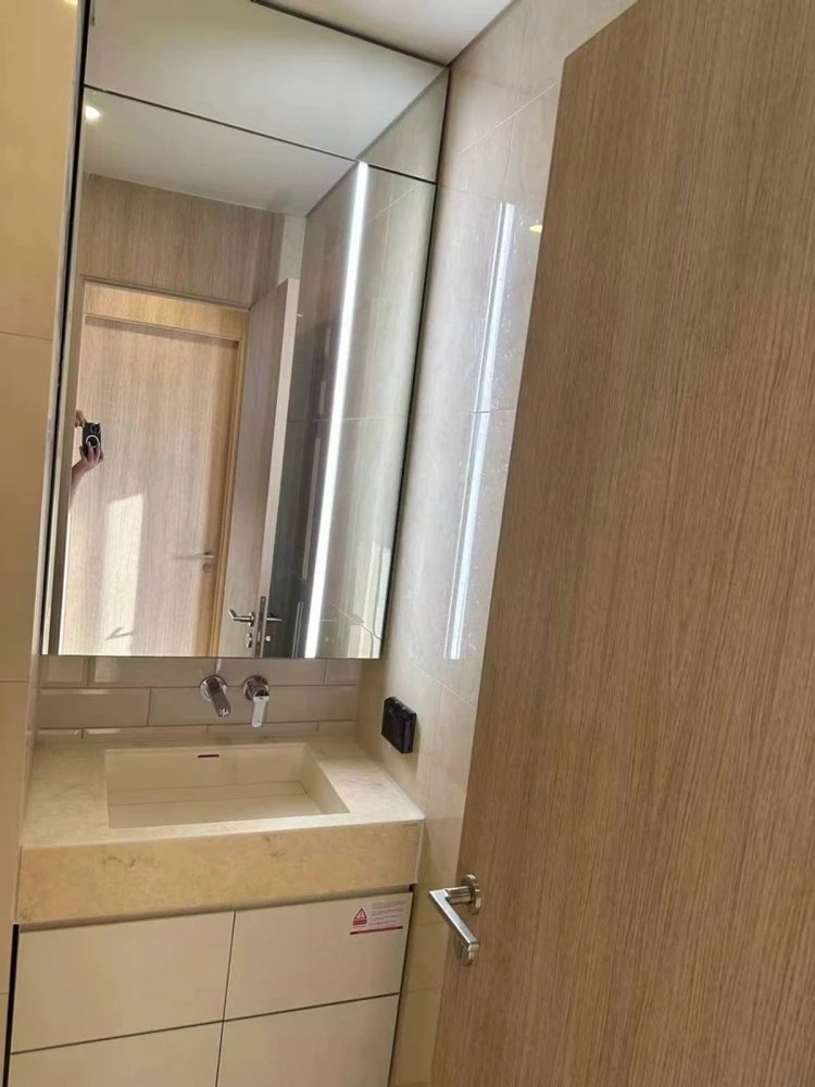 For rent: Siamese Exclusive Sukhumvit 42, 21st floor, fully furnished unit, ready to move in. Book now!