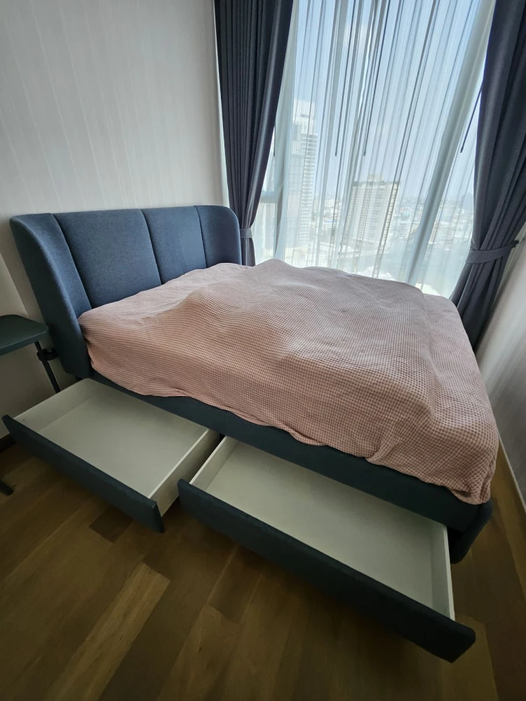 For rent: Siamese Exclusive Sukhumvit 42, 22nd floor, nice room, fully furnished, book now.