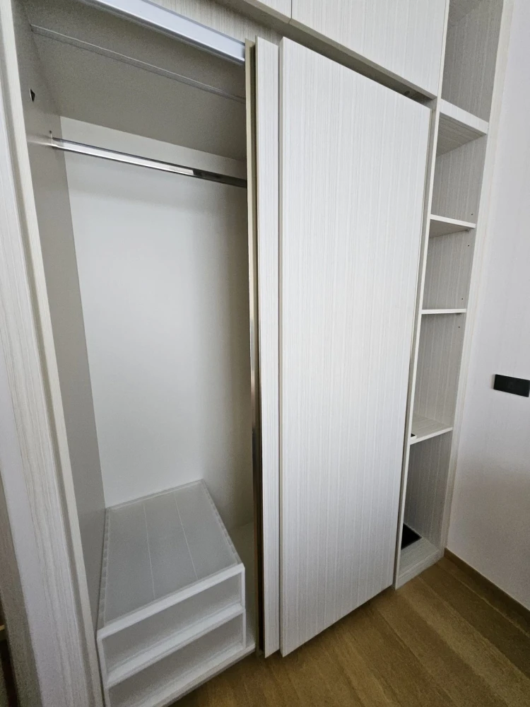 For rent: Siamese Exclusive Sukhumvit 42, 22nd floor, nice room, fully furnished, book now.