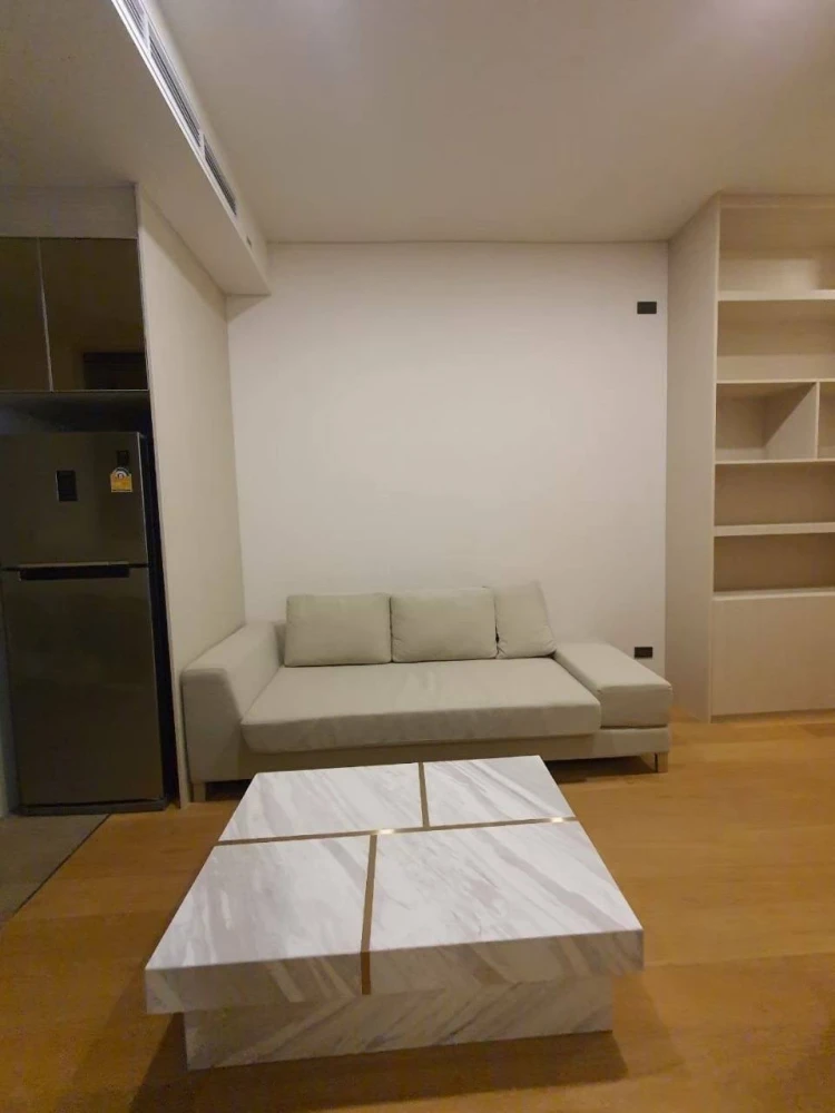 For rent: Siamese Exclusive Sukhumvit 42, close to the BTS station, convenient transportation, close to restaurants and cafes, ready for you to experi