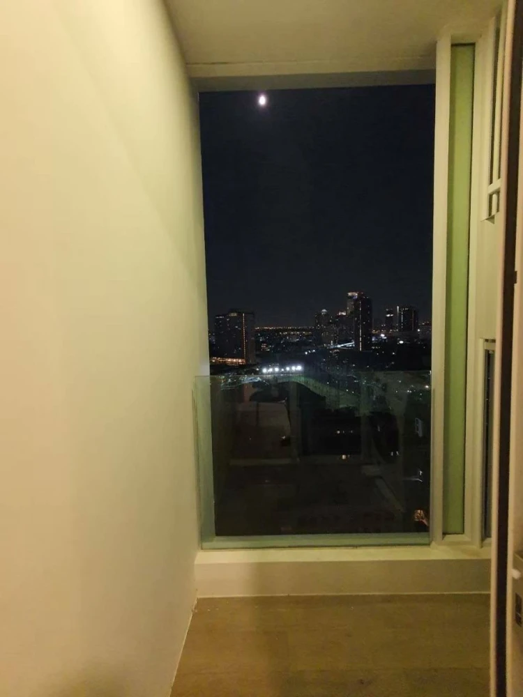 For rent: Siamese Exclusive Sukhumvit 42, close to the BTS station, convenient transportation, close to restaurants and cafes, ready for you to experi