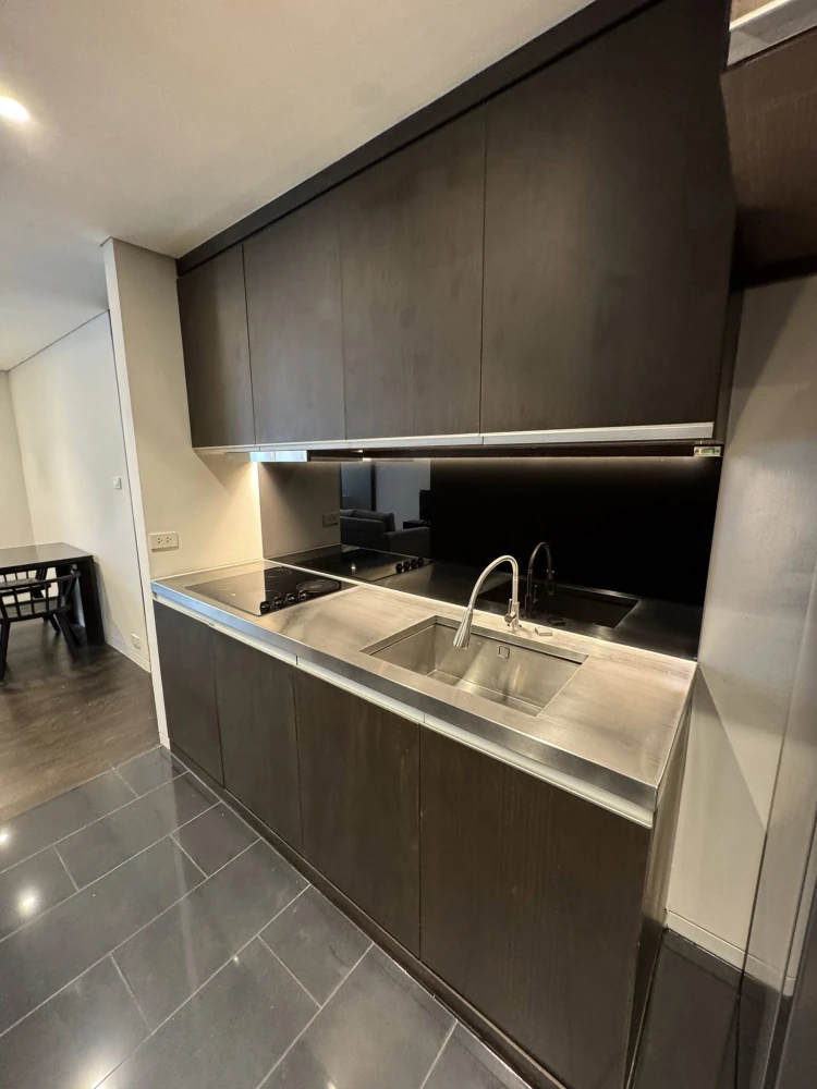 For Sale Rent!! Siamese Gioia Sukhumvit 31 Condo, 5th Floor. Great location, affordable price, ready to move in! Reserve now!!