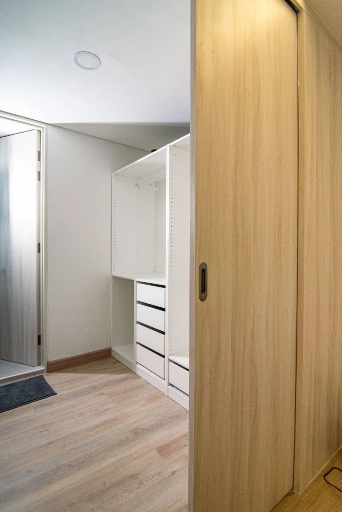 For rent: Siamese Gioia Sukhumvit 31, spacious room, comfortable, complete with electrical appliances, fully furnished, just bring your bag and you ca