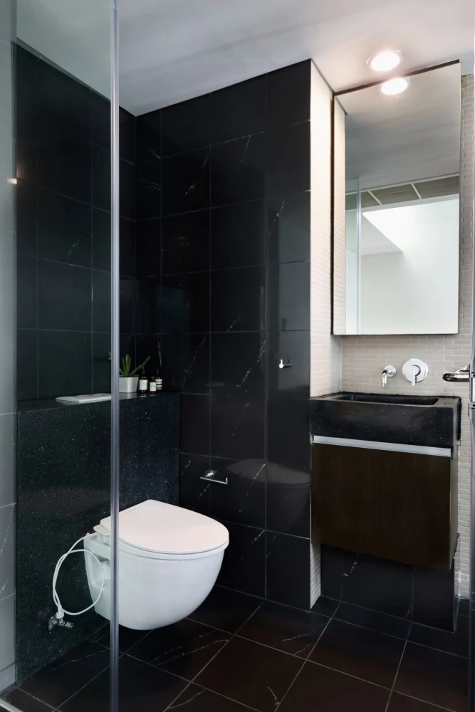 Siamese Gioia condo for rent. Spacious room with plenty of usable space, fully furnished. Book now to secure your unit!