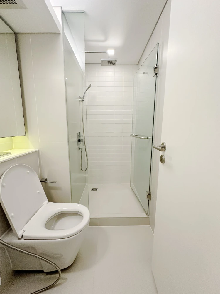 For rent: Siamese Sukhumvit (On Nut), double volume unit with 4.4 meter high ceilings, beautiful view, floor-to-ceiling windows, fully furnished and r