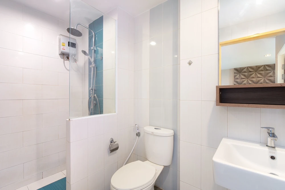 For rent: Silk Place Phaholyothin-Laksi, 7th floor, nice room with high-quality wallpaper, spacious living area. Book now!