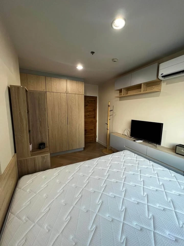 For rent: Silk Place Phahonyothin-Lak Si, spacious room, comfortable, with good furniture, hurry and reserve now.