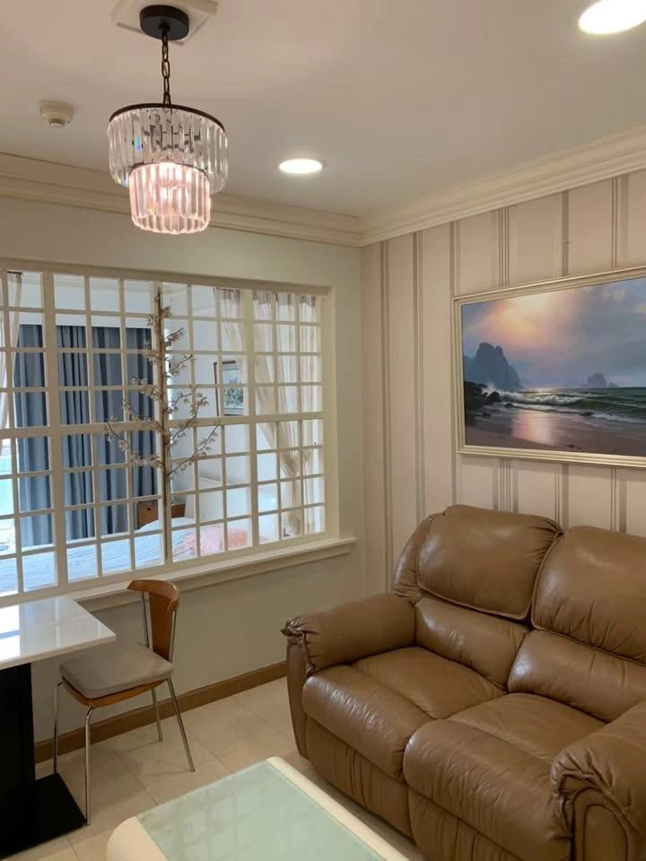 For rent Silom Grand Terrace, 6th floor, 45 sqm, decorated in a casual style, already happy, if you miss it, you will regret it.