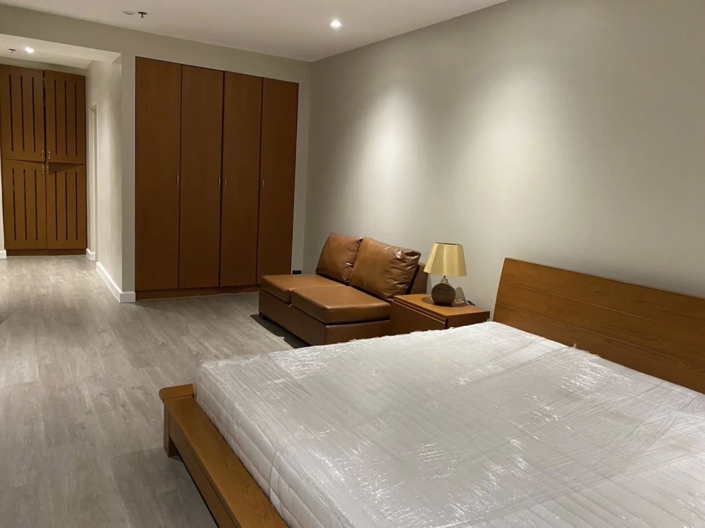 For rent Silom Grand Terrace, spacious room, comfortable, high view, fully furnished, electrical appliances ready to book, don't miss out.