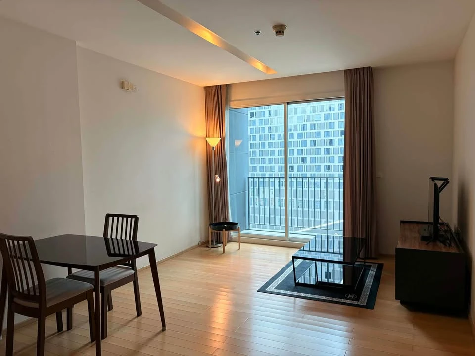 For rent: Siri @ Sukhumvit, 1 bedroom, spacious living area, fully furnished. Don't miss out!