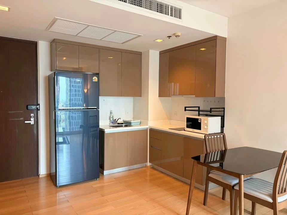 For rent: Siri @ Sukhumvit, 1 bedroom, spacious living area, fully furnished. Don't miss out!