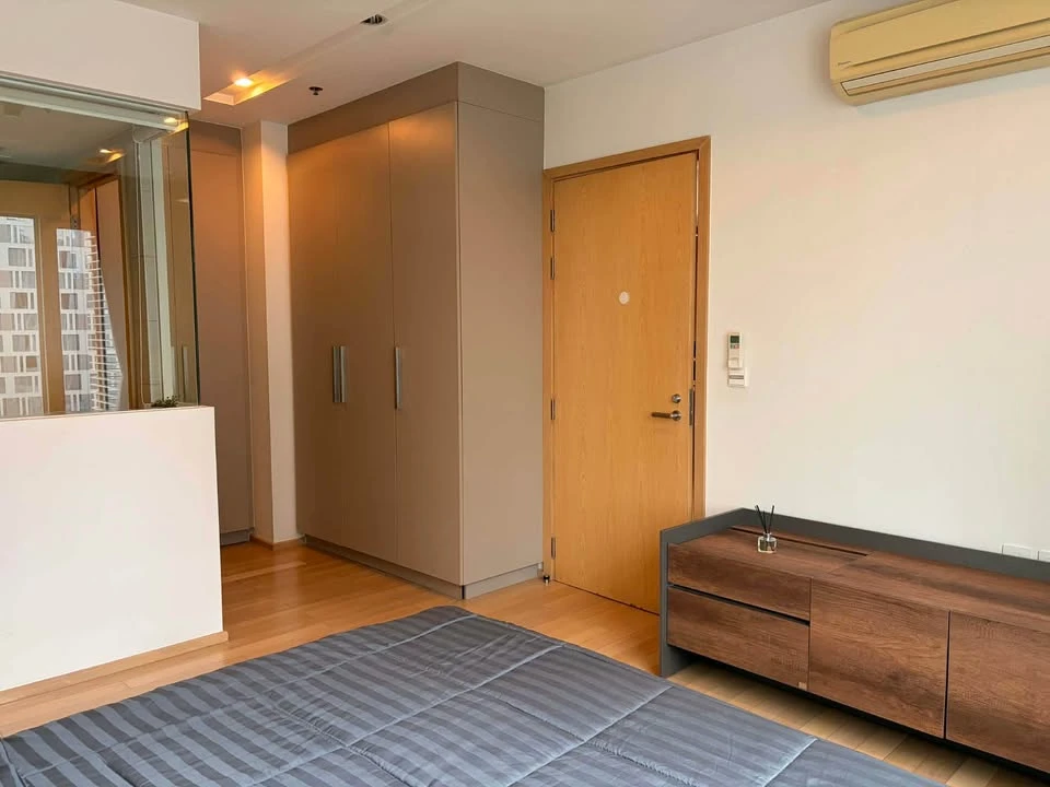 For rent: Siri @ Sukhumvit, 1 bedroom, spacious living area, fully furnished. Don't miss out!