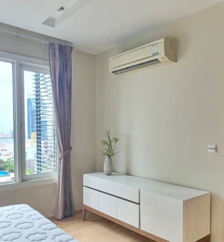 For rent: Siri @ Sukhumvit, 18th floor, fully furnished. Book now!