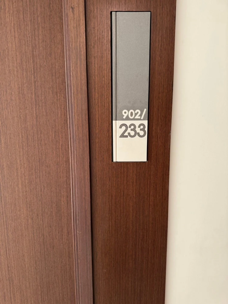 For rent: Siri @ Sukhumvit, 18th floor, fully furnished unit, very livable. Book now! (Hurry!)