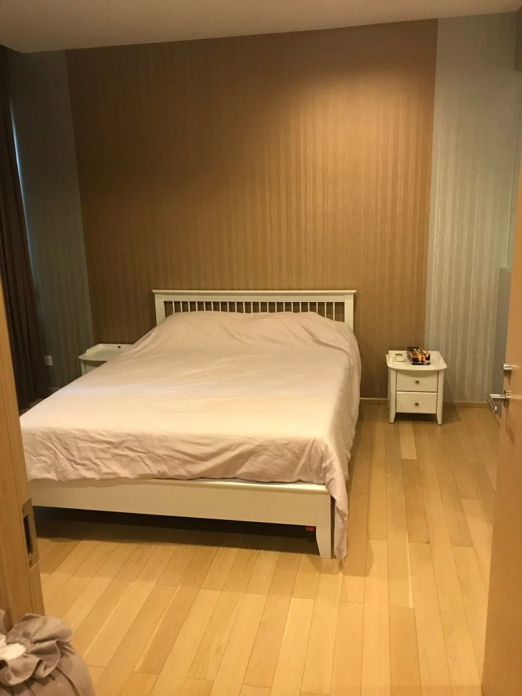 For rent: Siri @ Sukhumvit, 18th floor, fully furnished unit, very livable. Book now! (Hurry!)