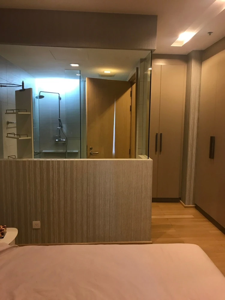 For rent: Siri @ Sukhumvit, 18th floor, fully furnished unit, very livable. Book now! (Hurry!)