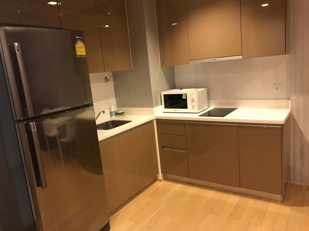 For rent: Siri @ Sukhumvit, 18th floor, fully furnished unit, very livable. Book now! (Hurry!)
