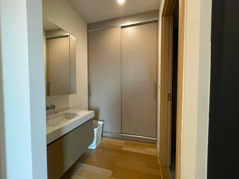 For rent: Siri @ Sukhumvit, North-facing room, no direct sunlight, unobstructed view, fully furnished. Book now!