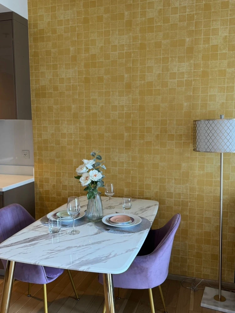 For rent: Siri @ Sukhumvit. Spacious, fully furnished room. Book now! Don't miss out! Act fast!