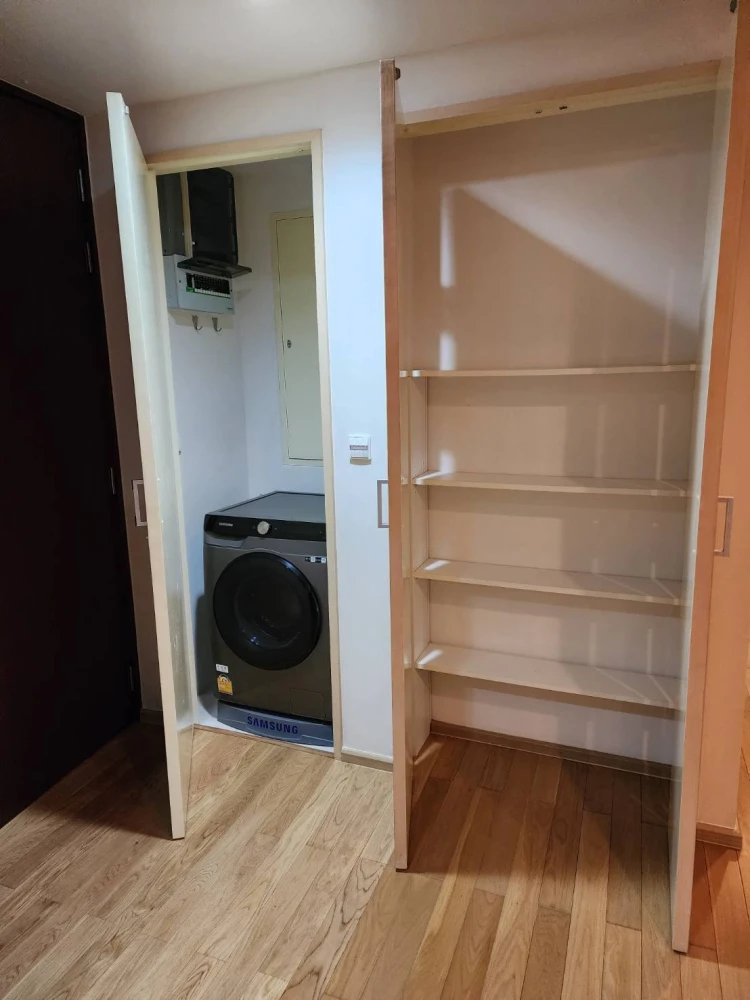 For rent Siri@ Sukhumvit (Siri at Sukhumvit), spacious room, comfortable, suitable for a family, well-built-in room, full of amenities, book now, don'