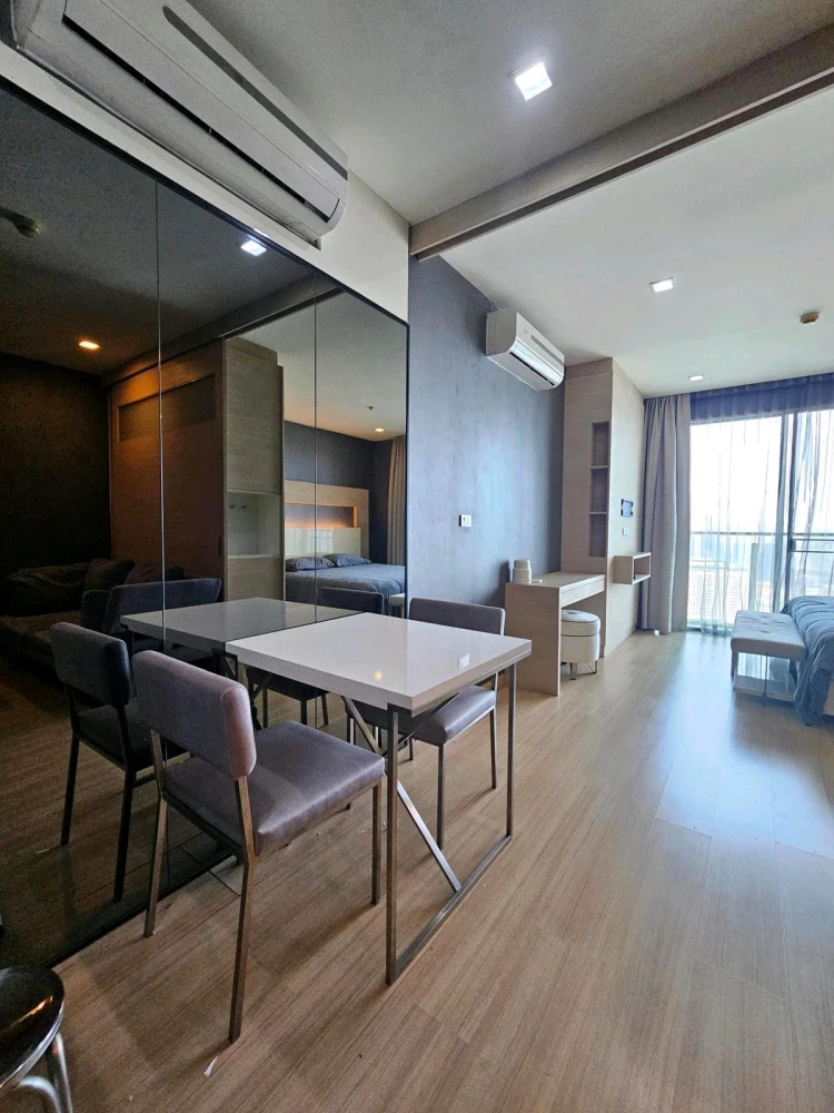 For rent: Sky Walk & Weltz Residence, 39th floor, great view, fully furnished. Book now!
