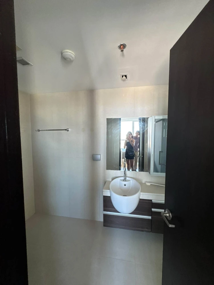 For Rent: Sky Walk & Weltz Residence – spacious 2-bedroom, 1-bathroom unit with a fully equipped kitchen. Book now!