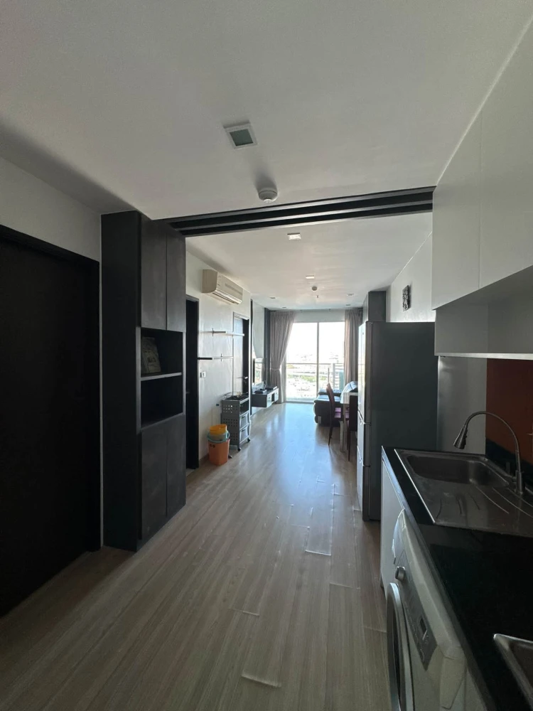 For Rent: Sky Walk & Weltz Residence – spacious 2-bedroom, 1-bathroom unit with a fully equipped kitchen. Book now!