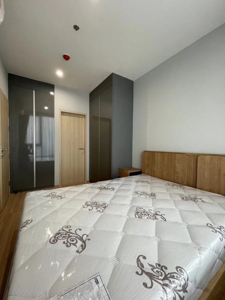For rent: SKYRISE Avenue Sukhumvit 64, 1 bedroom, 1 bathroom, spacious living area, beautiful city view. Book now!