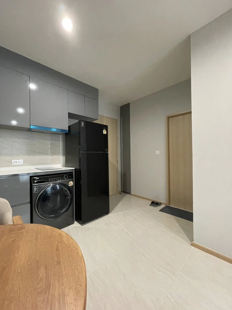 For rent: SKYRISE Avenue Sukhumvit 64, 1 bedroom, 1 bathroom, spacious living area, beautiful city view. Book now!