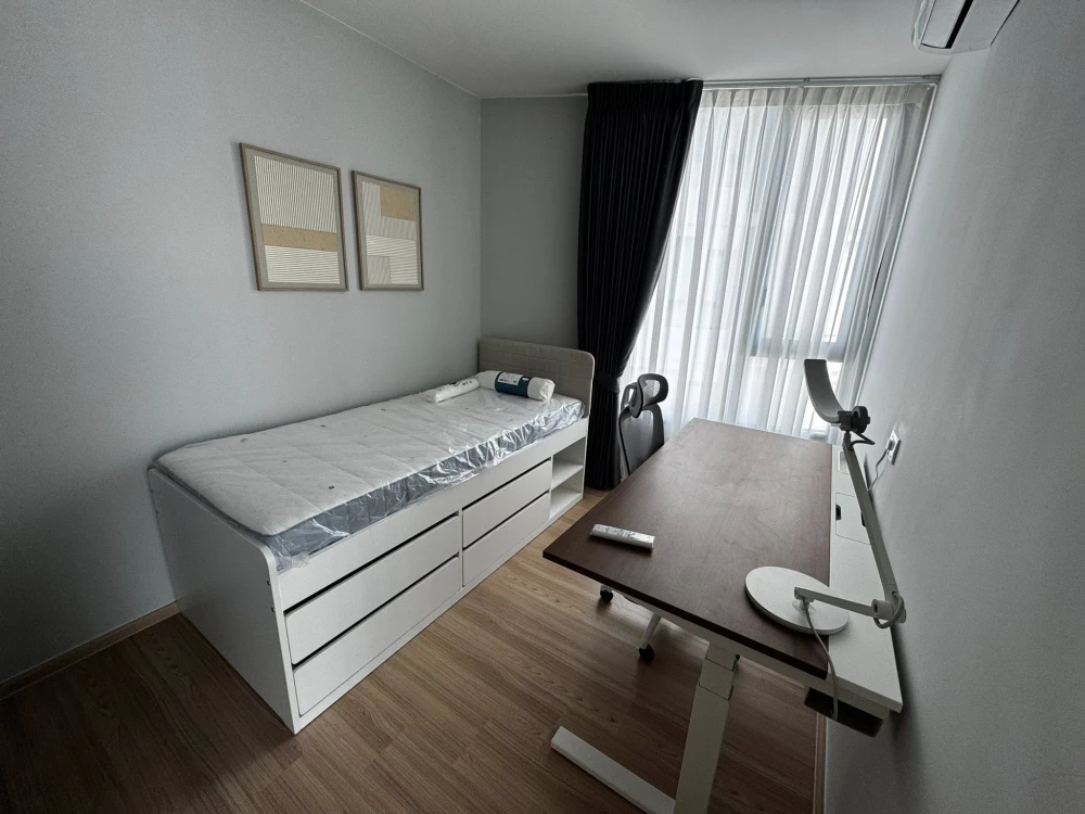 For rent: SKYRISE Avenue Sukhumvit 64. Spacious room with ample usable space, great location, beautiful unblocked view. Book now!