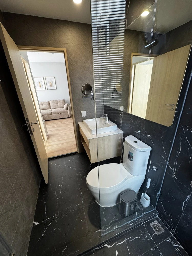 For rent: SKYRISE Avenue Sukhumvit 64. Spacious room with ample usable space, great location, beautiful unblocked view. Book now!
