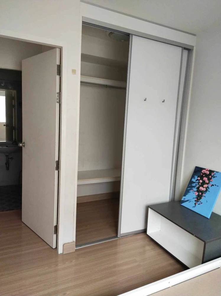 For rent: Smart Condo Rama 2, 1 bedroom, 1 bathroom, good location, beautiful open view, book now.