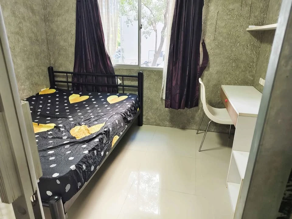 Smart Condo Rama 2 for rent. Spacious and comfortable unit with furniture. Affordable price. Book now!