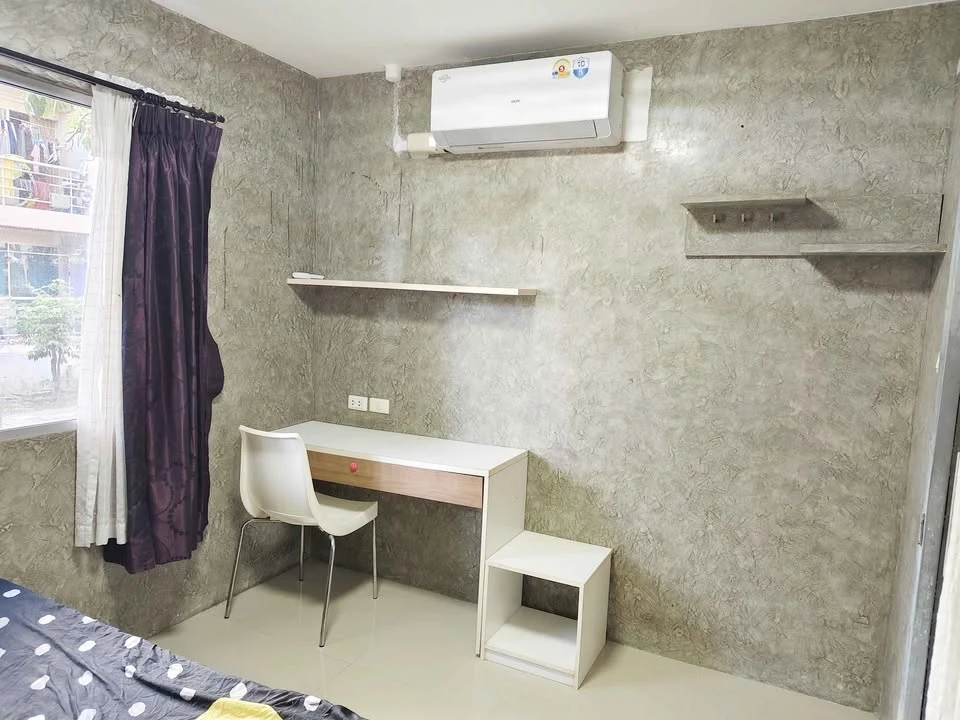 Smart Condo Rama 2 for rent. Spacious and comfortable unit with furniture. Affordable price. Book now!