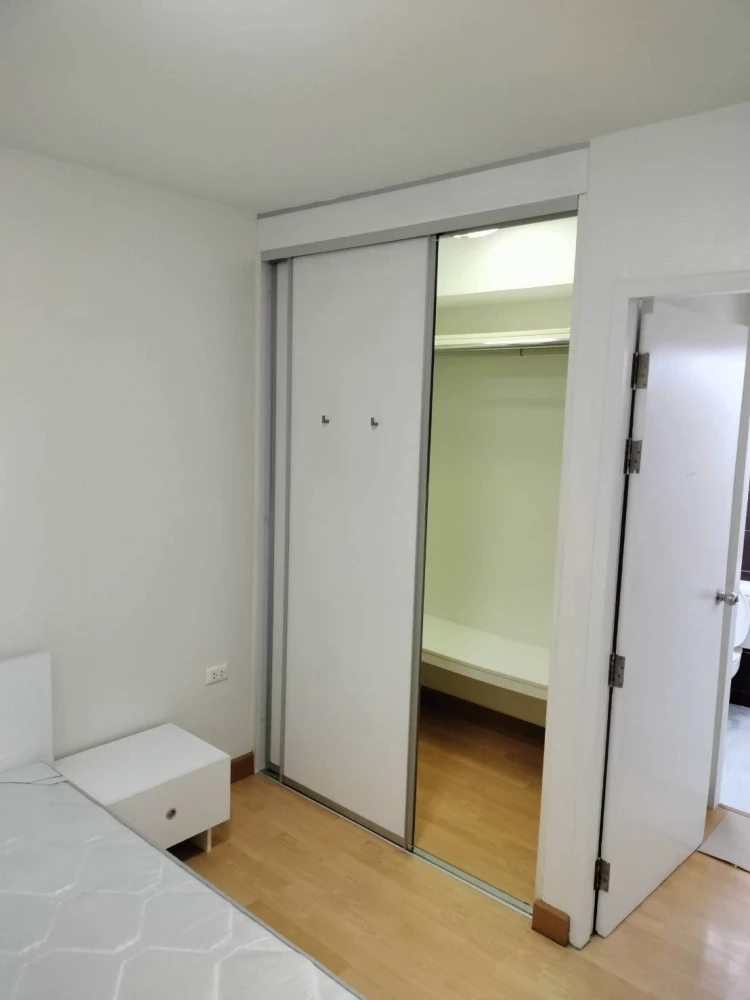 Smart Condo Rama 2 for rent, nice room, 6th floor, comes with complete furniture and appliances, just bring your bags and move in.