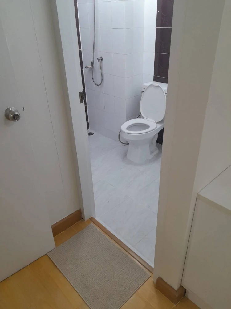 Smart Condo Rama 2 for rent, nice room, 6th floor, comes with complete furniture and appliances, just bring your bags and move in.