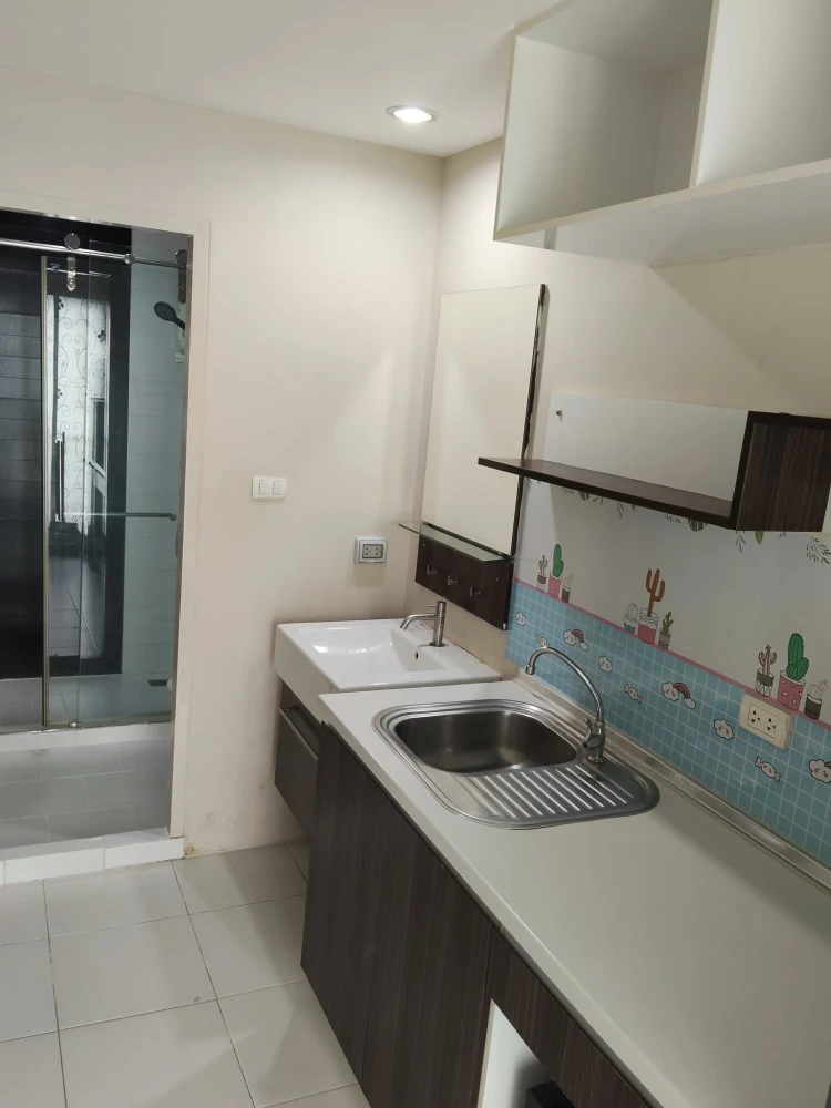 For rent: Smart Watcharapol, 5th floor, nice room, fully furnished, book now, hurry!