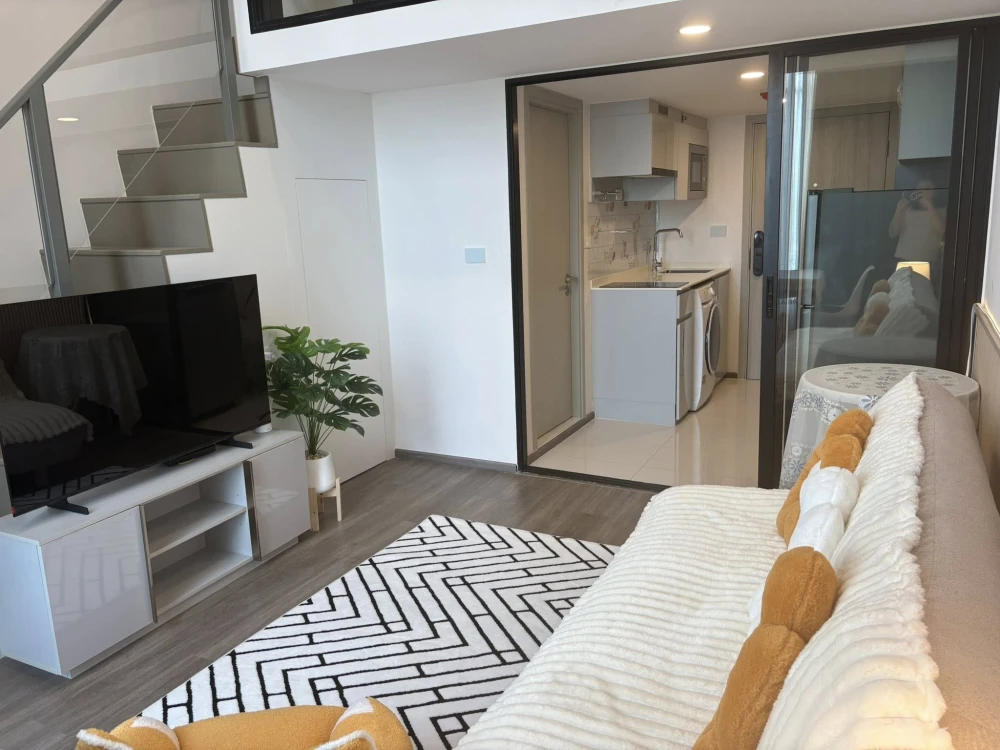 For rent: So Origin Kaset Interchange, 8th floor, fully furnished, very livable. Book now!