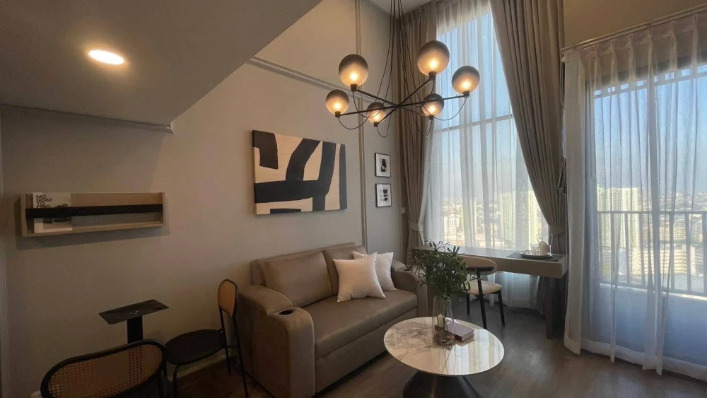 For rent: Exclusive duplex unit at So Origin Kaset Interchange. Beautifully decorated and fully furnished; move-in ready.