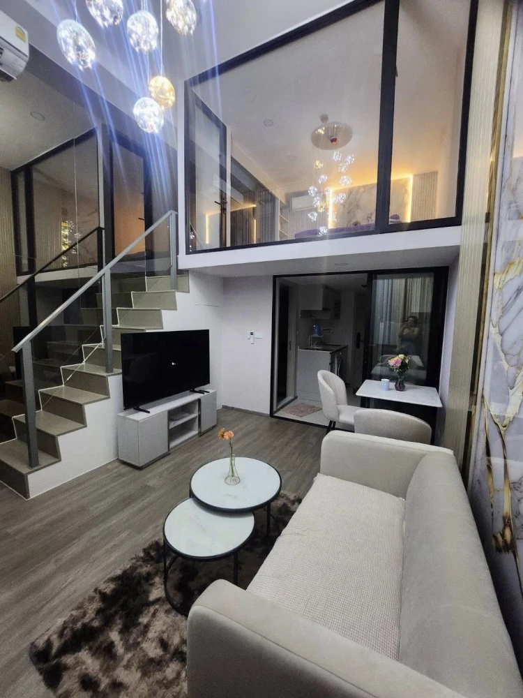 For rent: So Origin Kaset Interchange, beautifully decorated, luxurious and comfortable unit. Just bring your luggage and move in!