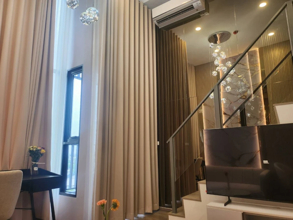 For rent: So Origin Kaset Interchange, beautifully decorated, luxurious and comfortable unit. Just bring your luggage and move in!