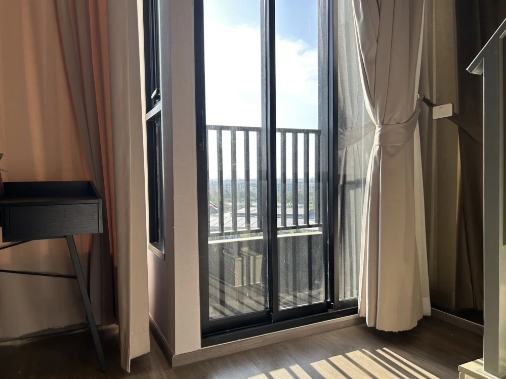 For rent: So Origin Kaset Interchange, beautifully decorated, luxurious and comfortable unit. Just bring your luggage and move in!